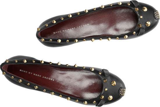 Ballerine Mouse Flat di Marc by Marc Jacobs in pelle nera con borchie dorate e dettagli a forma di topolino