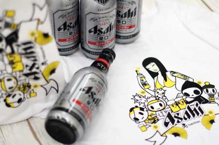 T-shirt limited edition ASAHI x tokidoki con design pop giapponese