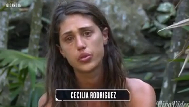 Belen difende la sorella Cecilia dalle critiche: "Basta dire queste cose, lei non è stata l’unica"