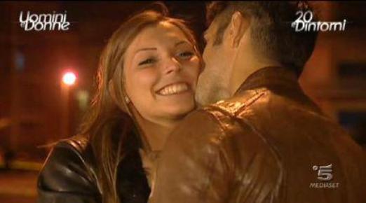 Cristian emozionato durante una puntata di Uomini e Donne da dietro le quinte dello studio