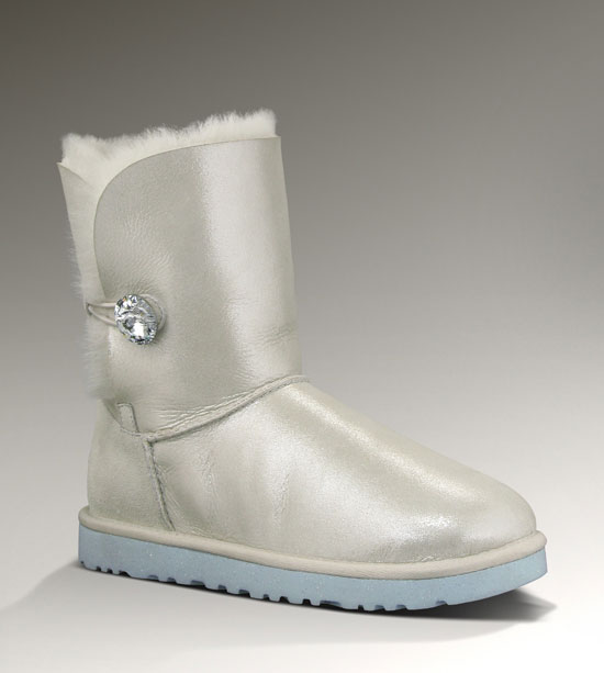 Collezione stivali e scarpe UGG Australia autunno/inverno 2012-2013 con pelliccia interna e dettagli glamour