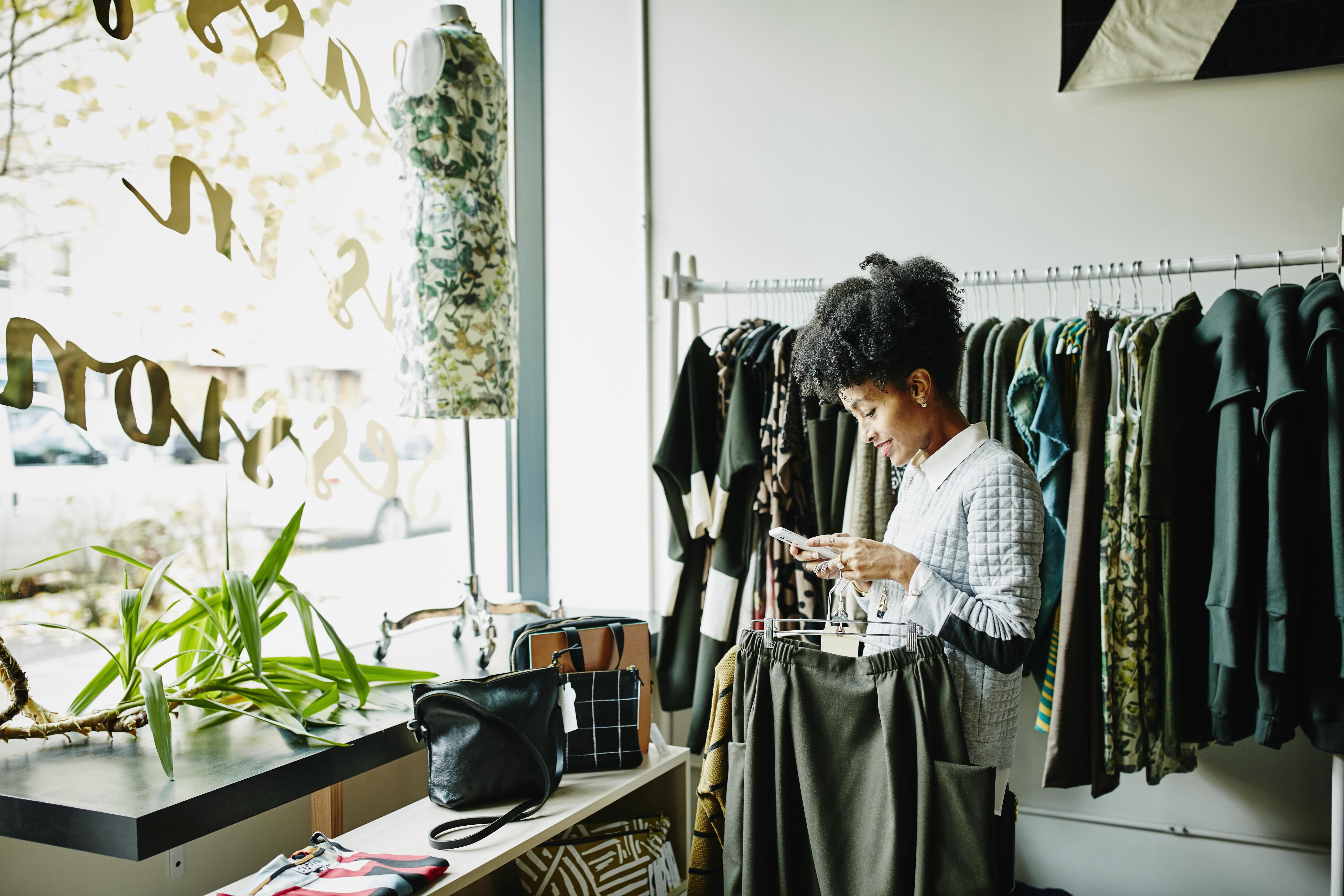 Moda e tessile alla Milano Fashion Week 2026: emergono selettività e nuove sfide economiche