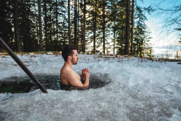 In Carinzia il bagno freddo si può praticare tutto l’anno per una nuova esperienza di benessere