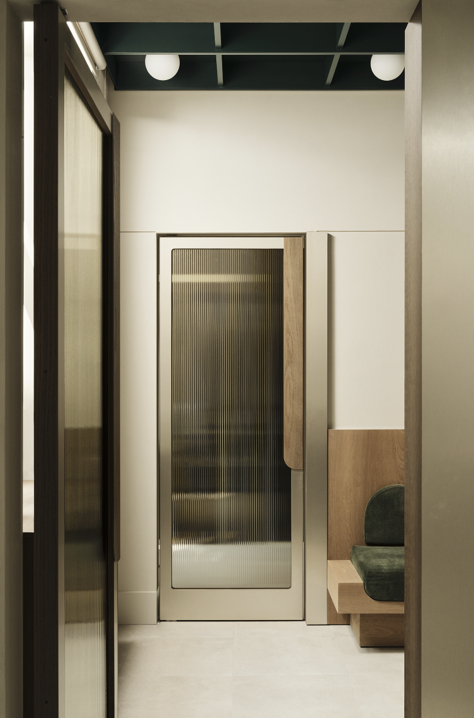 Fabio Fantolino rivoluziona lo Studio Oculistico De Sanctis con un progetto architettonico innovativo a Torino