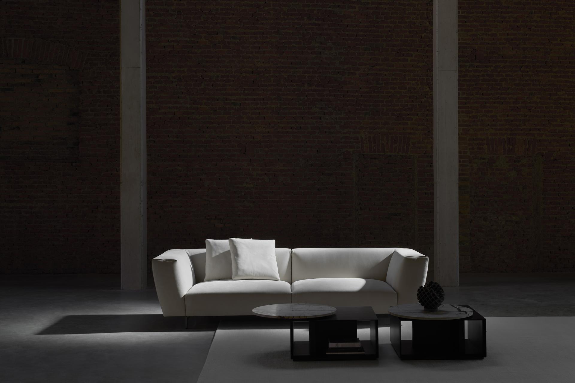Living Divani presenta la collezione 2026: forme essenziali per spazi raffinati