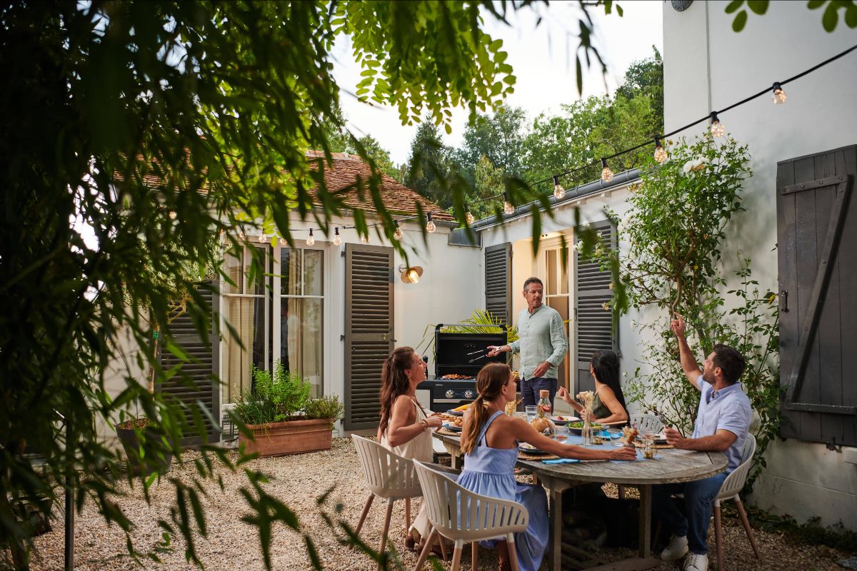 Campingaz® rinnova la tradizione della cucina all'aperto con la gamma Select per l'autunno