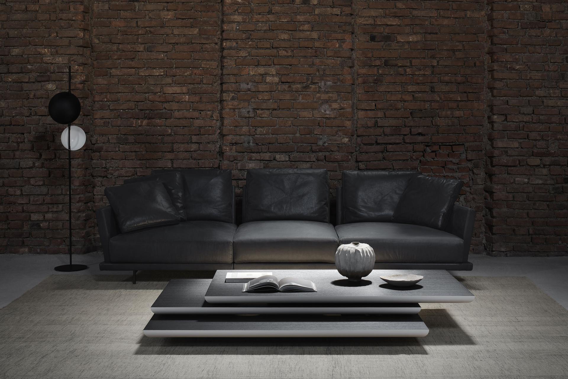 Living Divani presenta la collezione 2026: geometrie in movimento per arredi dal design essenziale