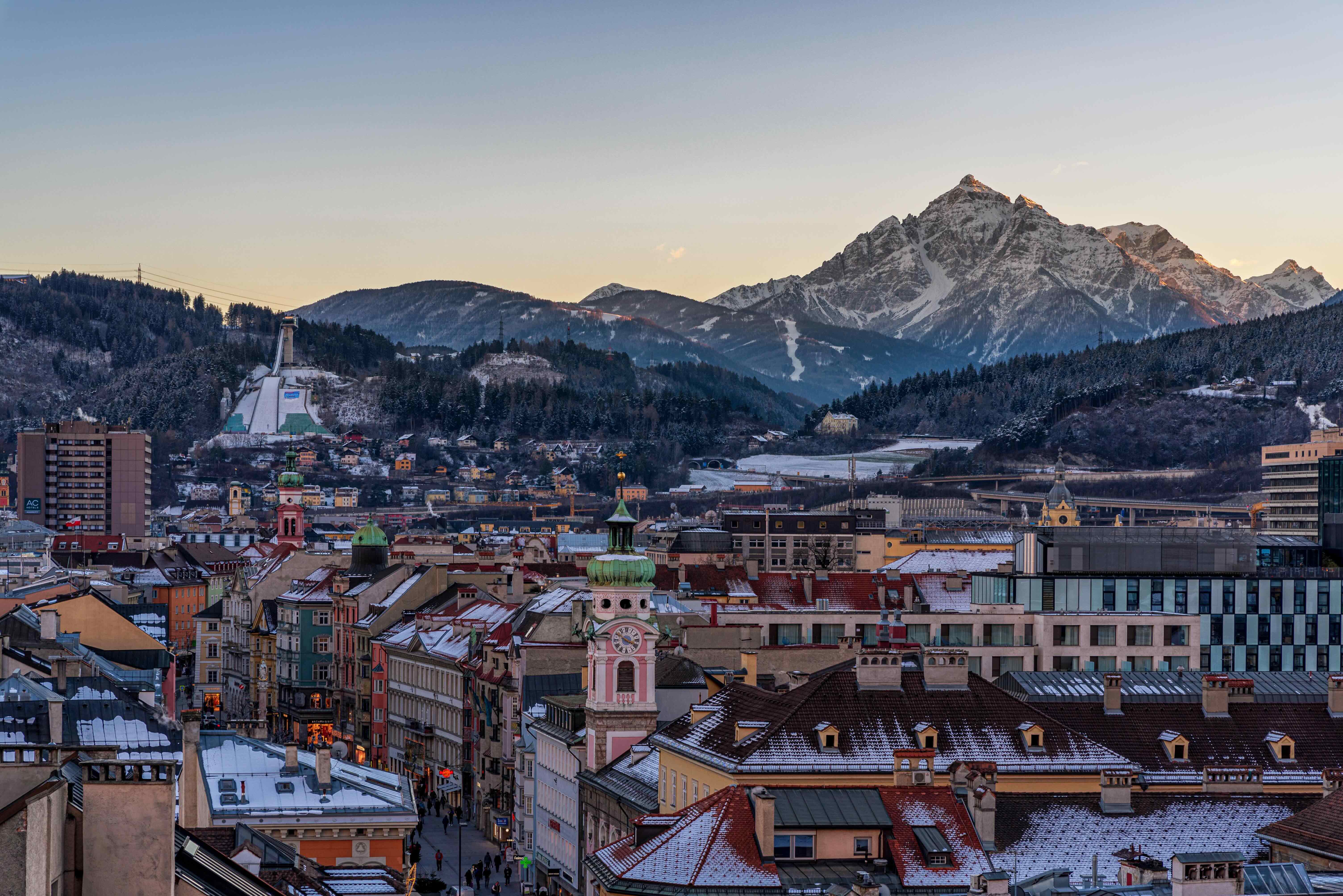 La Regione di Innsbruck fra città, montagna, sport e tradizioni