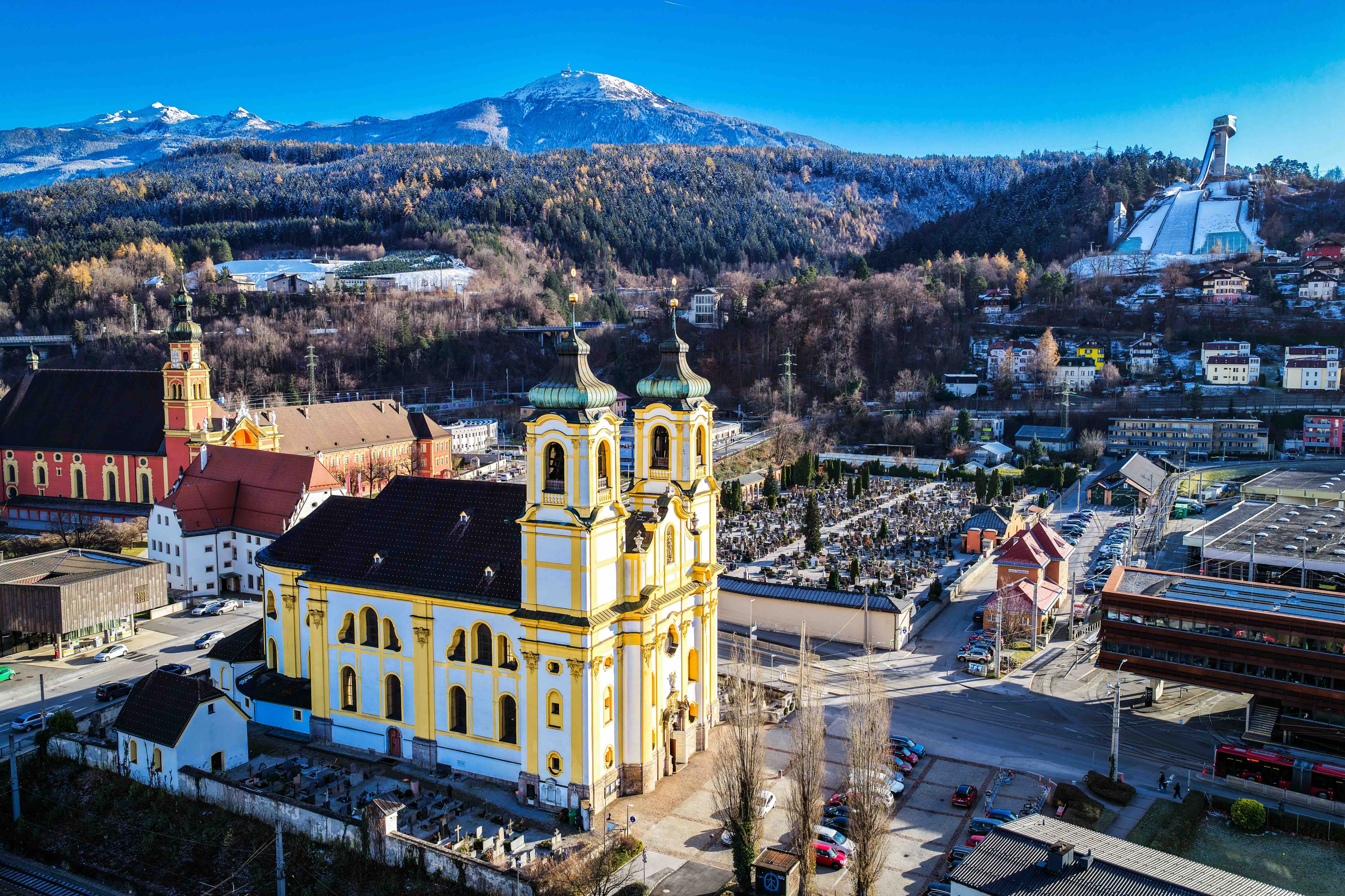La Regione di Innsbruck fra città, montagna, sport e tradizioni