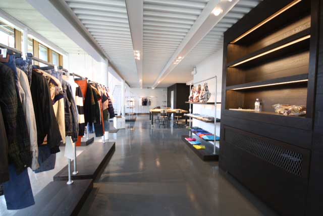 Nuovo Showroom milanese del gruppo Sevenbell