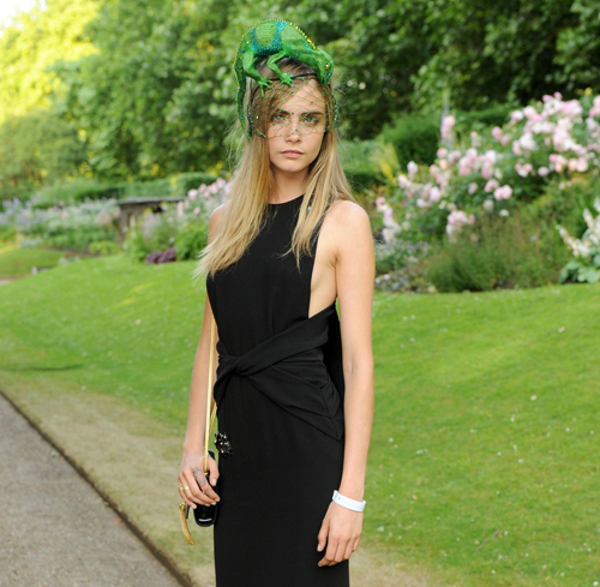 Cara Delevigne in Burberry all'Animal Ball