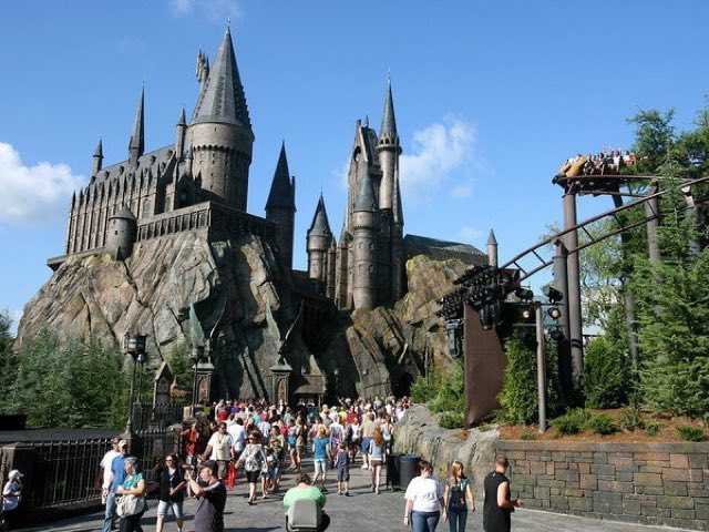 Harry Potter il nuovo libro atteso di JK Rowling e il parco a tema a Los Angeles per il maghetto