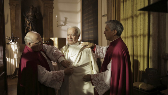 “Chiamatemi Francesco” su canale 5 il film sul Papa, dove vedere replica?