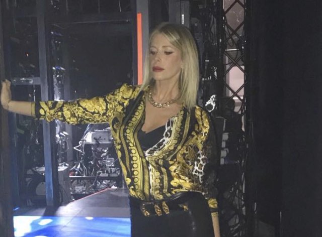 Alessia Marcuzzi all'Isola indossa lo stesso abito di Ivana del Grande Fratello Vip