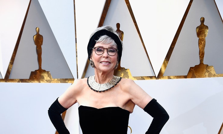 Rita Moreno Oscar 2018 abito e stilista trionfo delle celebrità del passato
