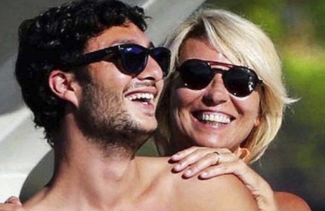 Gabriele Costanzo e il messaggio d'amore per Maria De Filippi