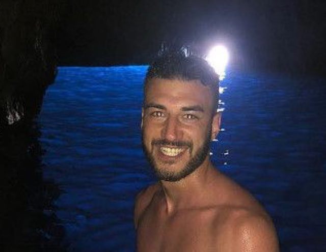 Lorenzo Riccardi in diretta instagram contro Sara:"Le non voleva..."