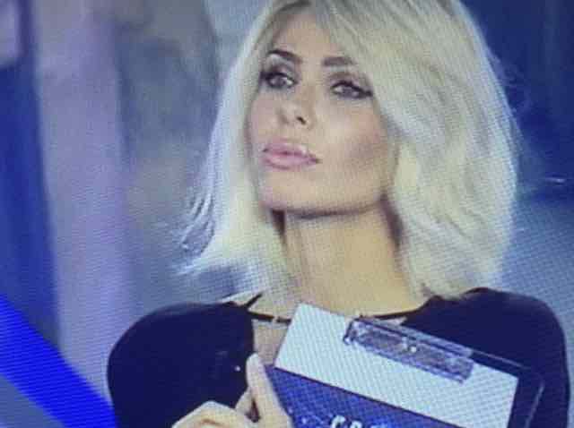 ilary blasi ha tagliato i capelli