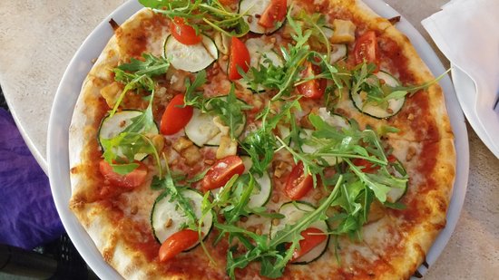 Come fare la dieta vegetariana ecco la ricetta della pizza farcita