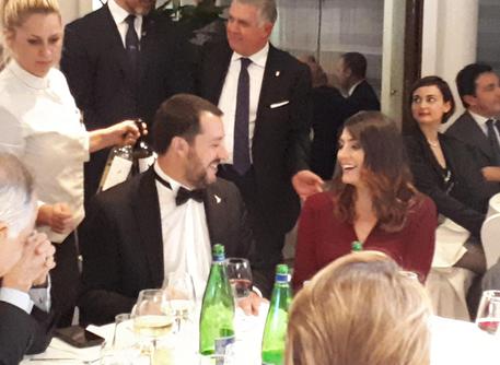 Matteo Salvini intervista a Quarta Repubblica e la cena di gala con la Isoardi