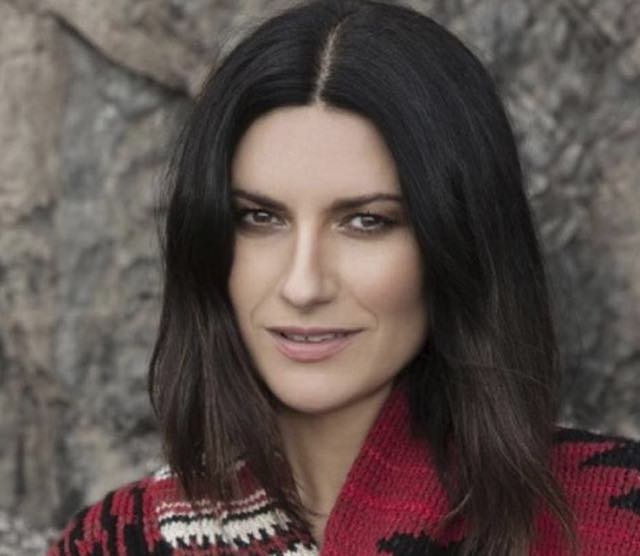 Abito Laura Pausini Grammy 2018 che stilista ha scelto per vincere?