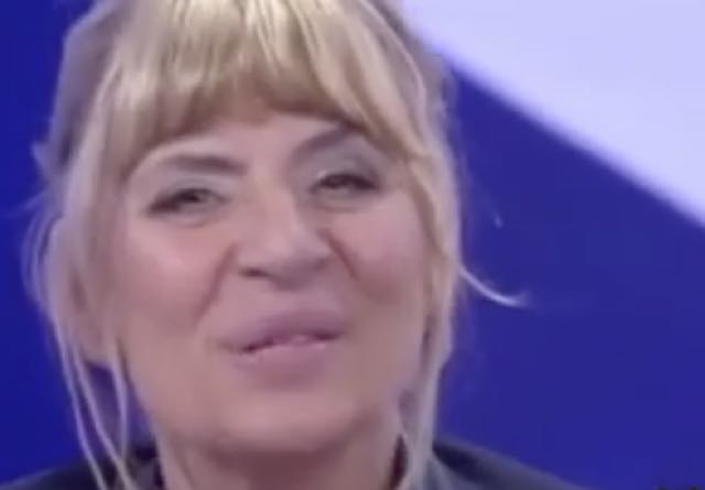 Gemma, la dama di Uomini e Donne nella sua prima ...