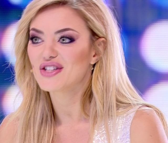 Elena Morali entra nel cast di Beautiful per una piccola parte, rivelazione a Pomeriggio 5