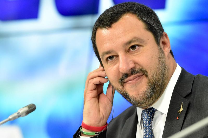 Matteo Salvini Alla Lavagna su Rai Due risponde alle domande dei bambini