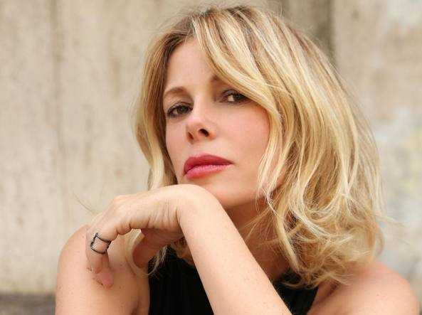 Alessia Marcuzzi ospite a Mai Dire Talk anticipa le novità dell'Isola dei famosi 2019