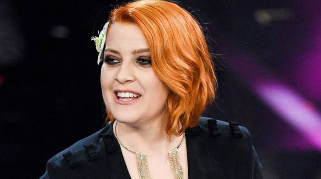 Noemi Sanremo 2019 abito e stilista scelto per cantare con Irama