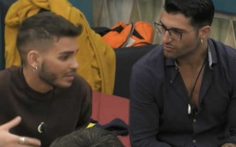 Grande Fratello Michael Terlizzi ancora accusato di essere Gay da Cristian e Guendalina Canessa