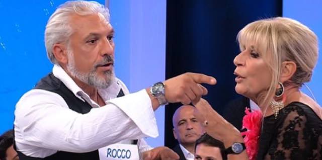 Rocco del trono over lascia Uomini e donne per colpa di Gemma e non è l'unico