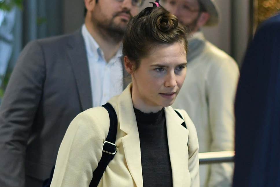 AMANDA KNOX torna in Italia dopo 8 anni dalla scarcerazione:"Sono una donna libera"