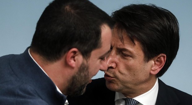 Il discorso di Conte alle 15 rimette in mandato e punta il dito contro Salvini