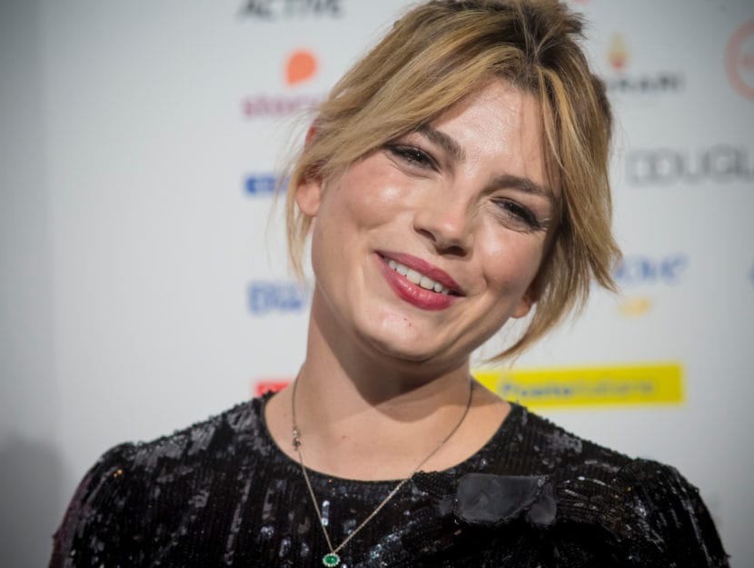 Emma Marrone è stata operata all'ospedale di Bologna 1 mese di convalescenza