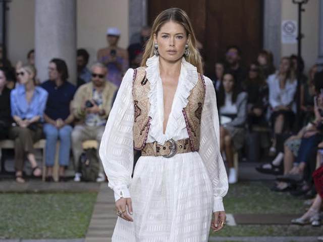 Sfilata Etro Milano Moda donna PE 2020 ospiti e stile