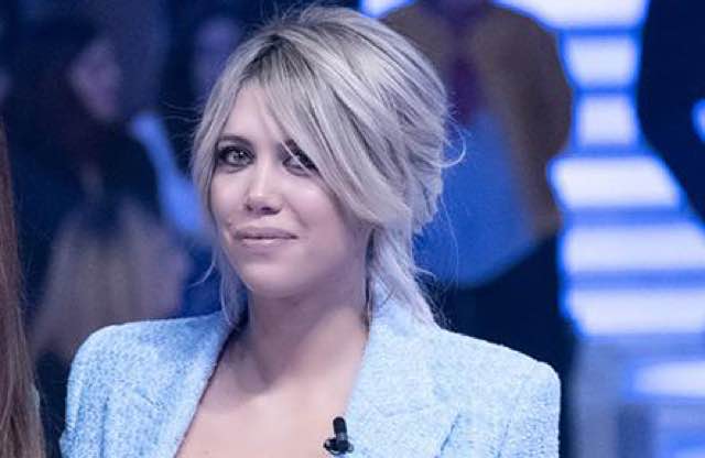 Wanda Nara Grande Fratello Vip opinionista Signorini ha scelto