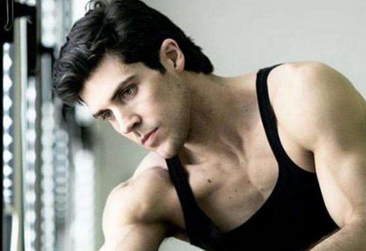 Chi è Roberto Bolle età carriera vita privata gay o no e fidanzato