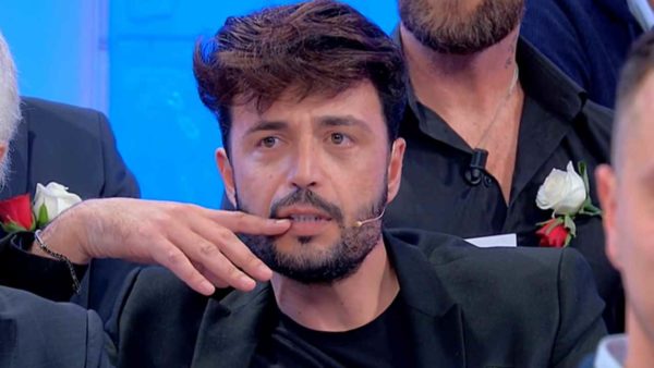 Armando Incarnato si appella alla religione per rispondere alle accuse della De Filippi