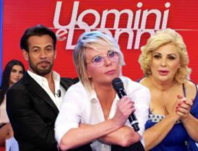 Uomini e donne torna in onda ecco quando con Giovanna e Gemma