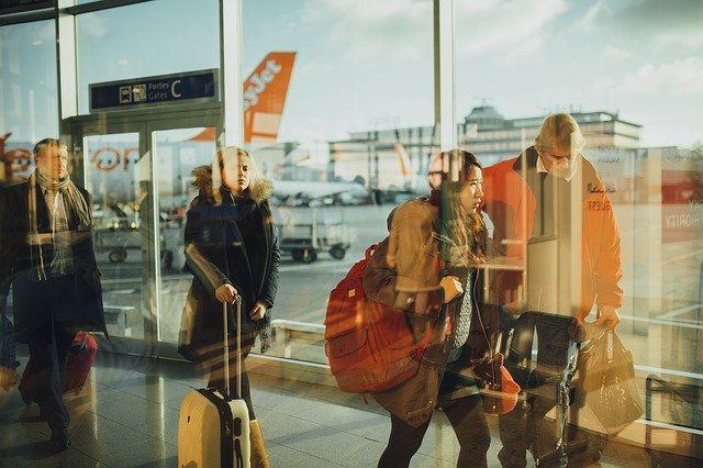 Come e quando torneremo a prendere un aereo e volare nuove regole