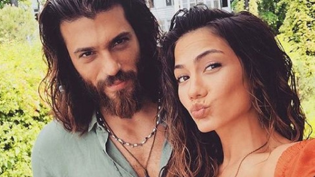 Can Yaman e Demet