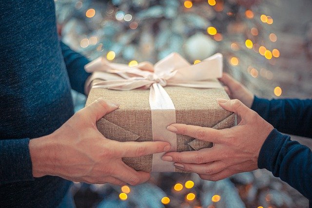 10 idee regalo per un amico o un membro della famiglia