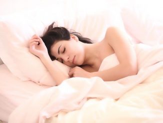 Come riposare bene in poco tempo: 5 consigli utili per dormire meglio