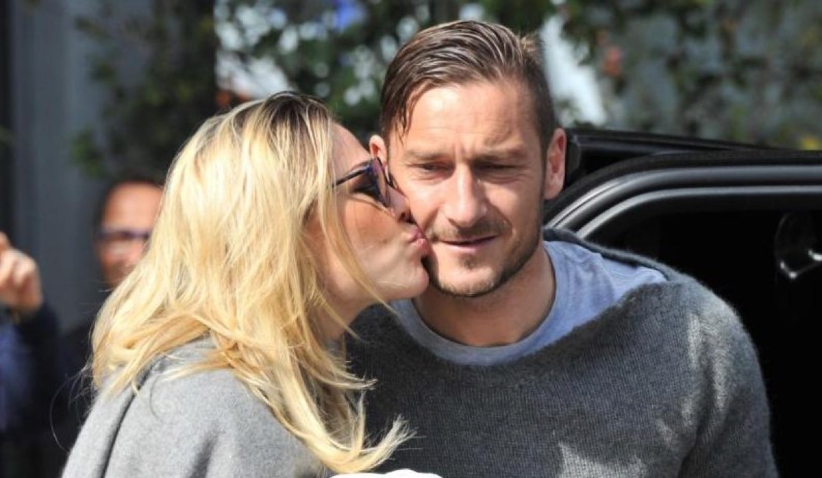 Ilary Blasi e la crisi con Totti lei fa la linguaccia e mette a tacere tutti