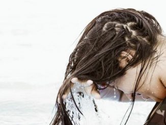 Ogni quanto lavare i capelli sottilissimi?