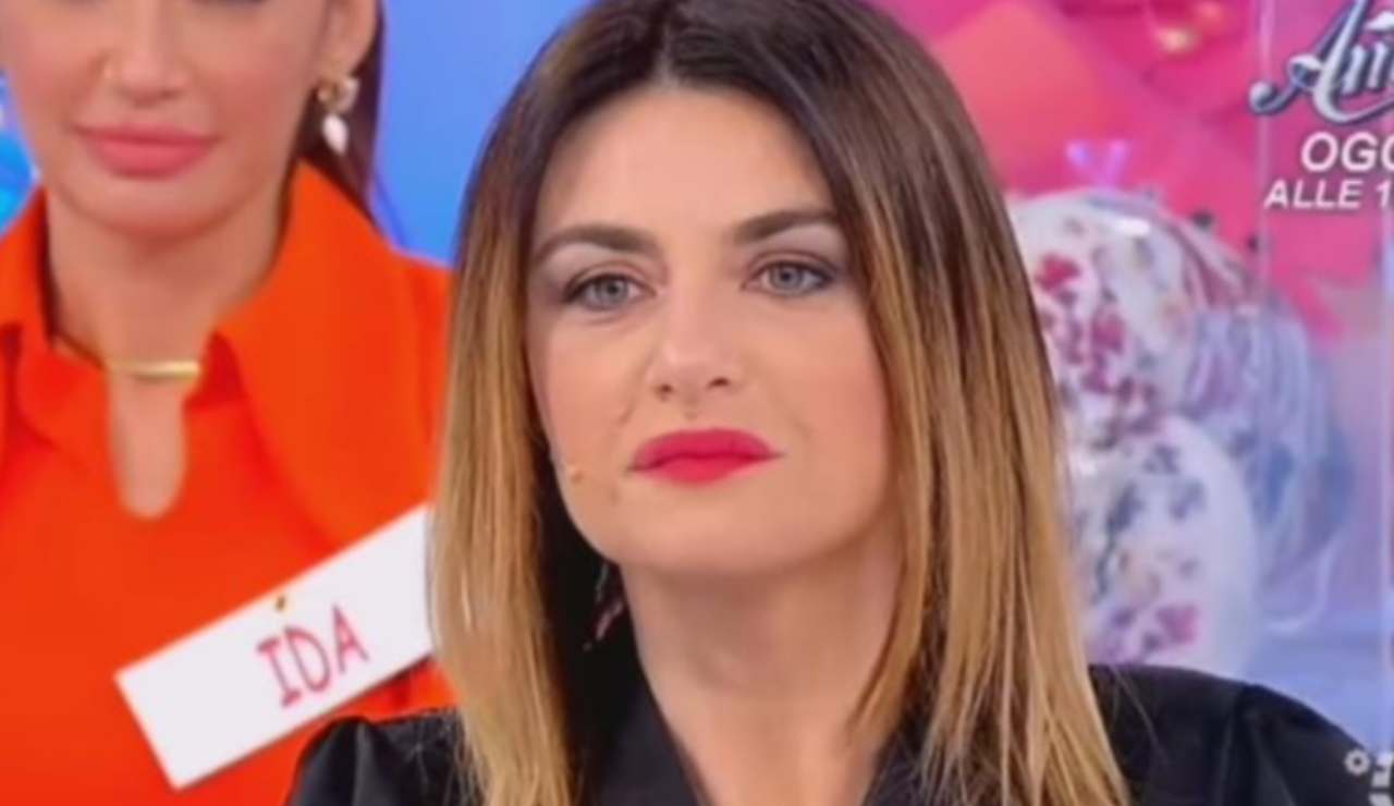 Chi è Gloria Uomini e donne: età, cognome, altezza e peso