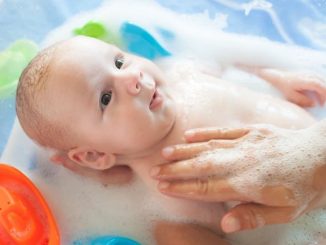 Come scegliere lo shampoo migliore per un neonato