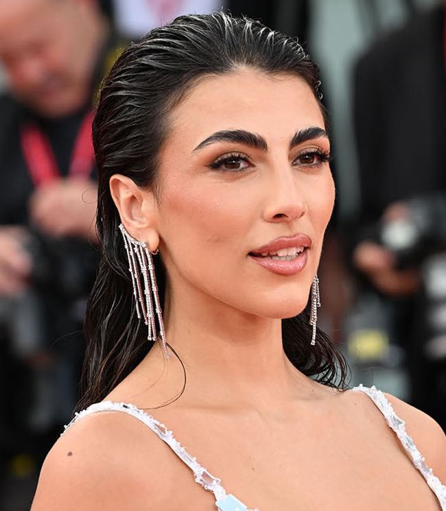 Giulia Salemi sul red carpet del Festival del cinema di Venezia