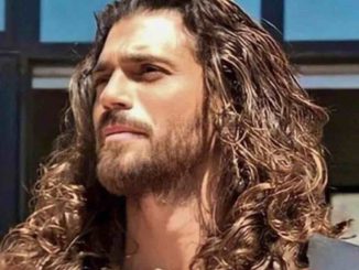 Can Yaman e la sua beauty routine: le donne lo amano e gli uomini lo invidiano